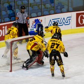 KHL_Mladost_KHL_MEDVESCAK_PH_17102011_0058
